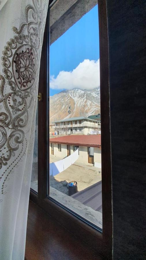 Guest House Sandro Kazbegi Esterno foto
