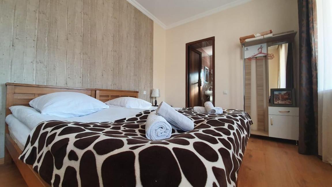 Guest House Sandro Kazbegi Esterno foto