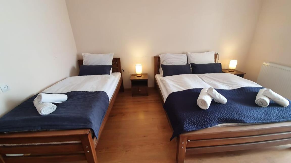 Guest House Sandro Kazbegi Esterno foto