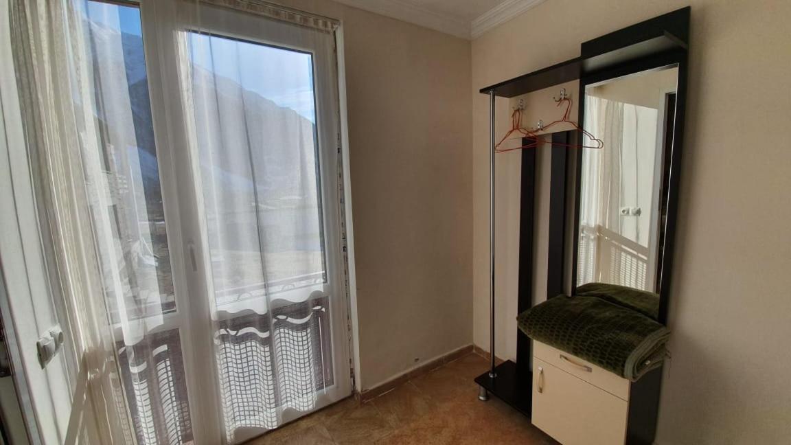 Guest House Sandro Kazbegi Esterno foto